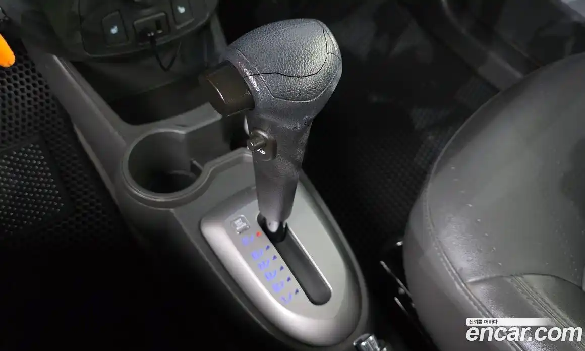 Chevrolet Spark 2013 1.0 Автомат в Москве № 455332, фото 9