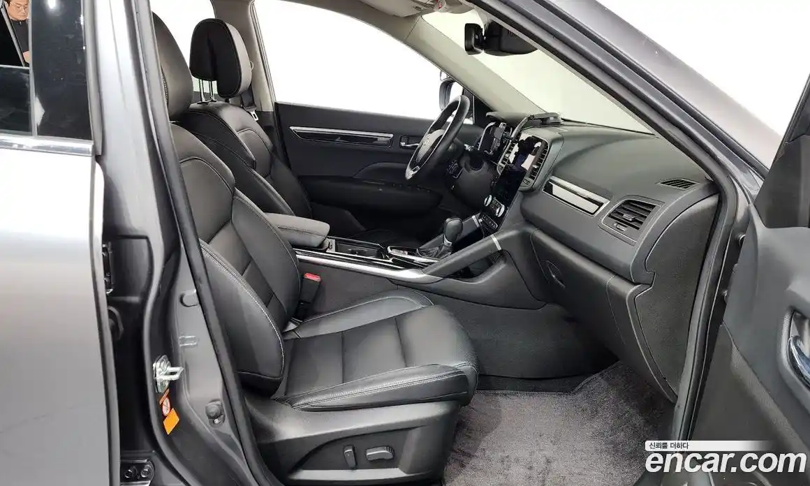 Renault QM6 2024 2.0 Автомат в Москве № 455586, фото 11