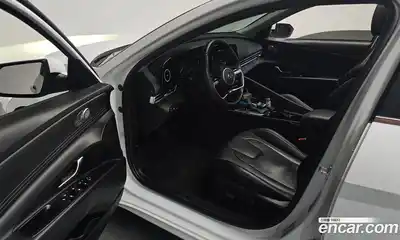 Hyundai Avante 2022 1.6 Автомат в Москве № 459235, миниатюра 11