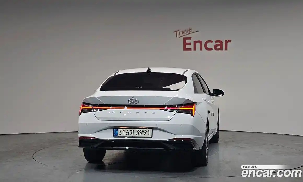 Hyundai Avante 2022 1.6 Автомат в Москве № 459235, фото 4