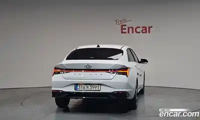 Hyundai Avante 2022 1.6 Автомат в Москве № 459235, миниатюра 4