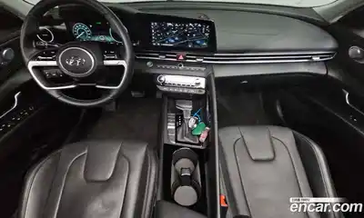 Hyundai Avante 2022 1.6 Автомат в Москве № 459235, миниатюра 7