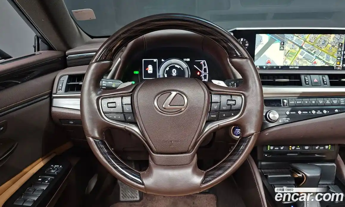 Lexus ES 2021 2.5 Автомат в Москве № 465262, фото 13