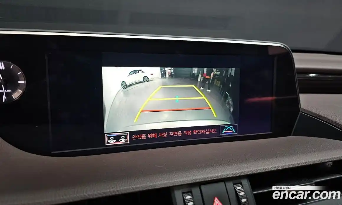 Lexus ES 2021 2.5 Автомат в Москве № 465262, фото 15