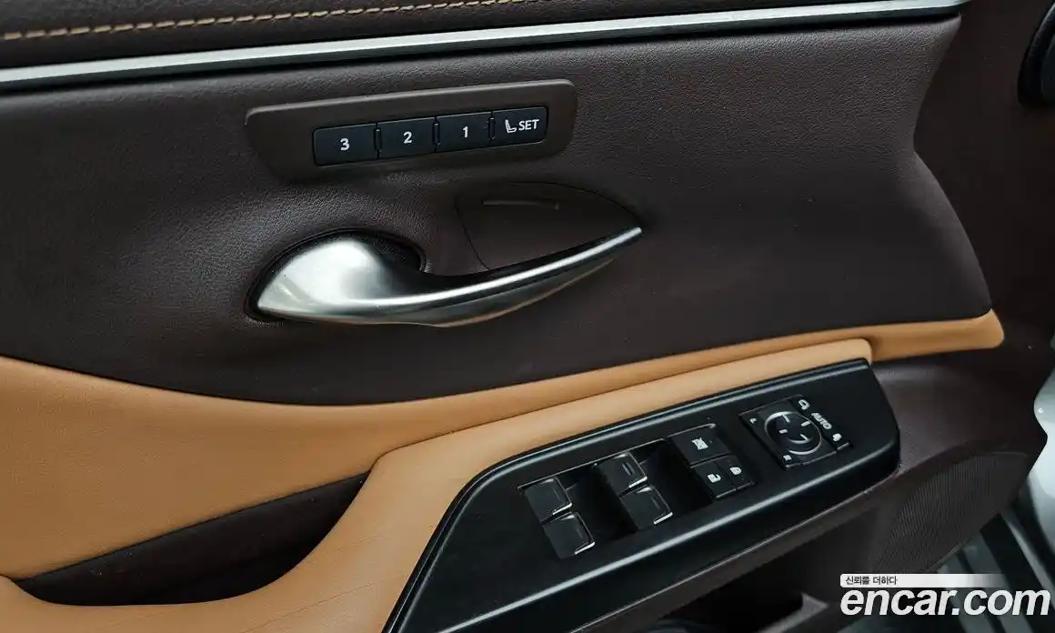 Lexus ES 2021 2.5 Автомат в Москве № 465262, фото 17