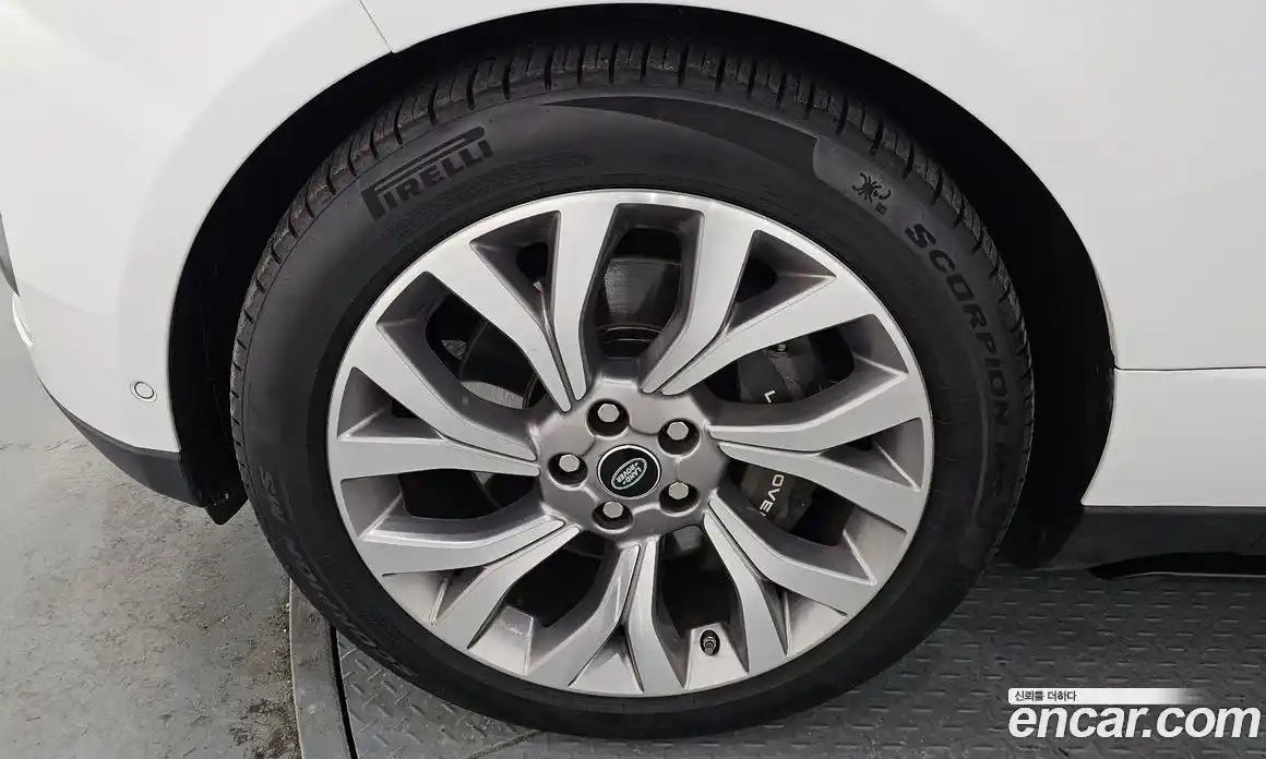 Land Rover Range-Rover 2020 5.0 Автомат в Москве № 471013, фото 5