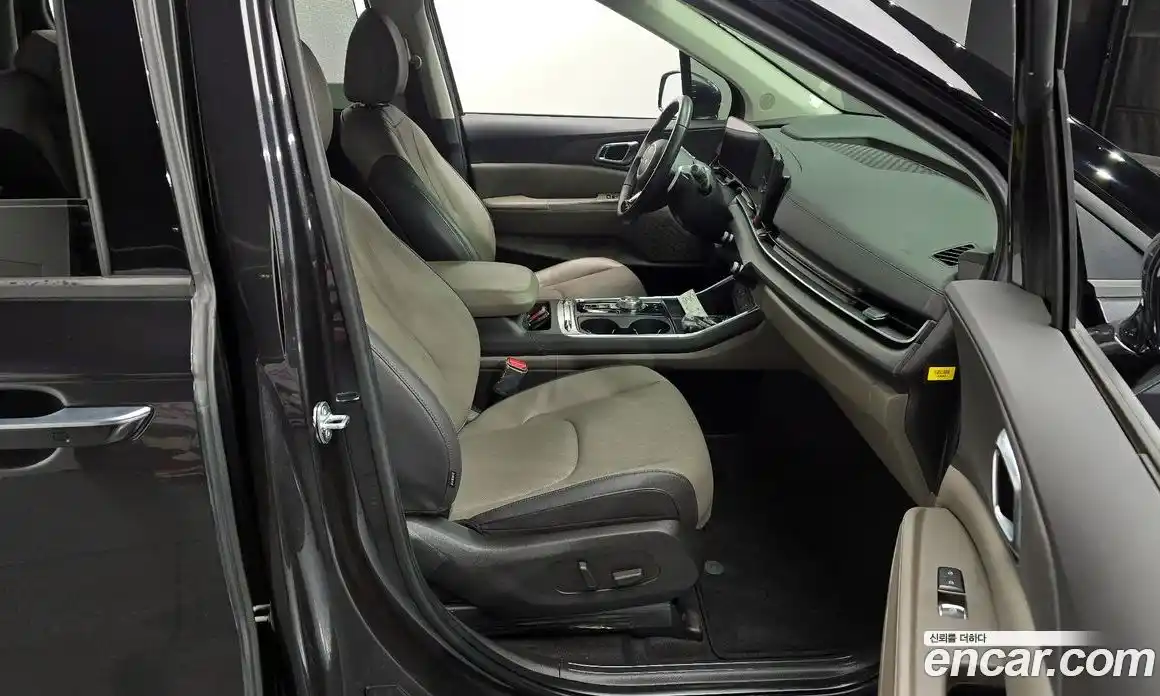 Kia Canival 2024 3.5 Автомат в Москве № 56184, фото 15