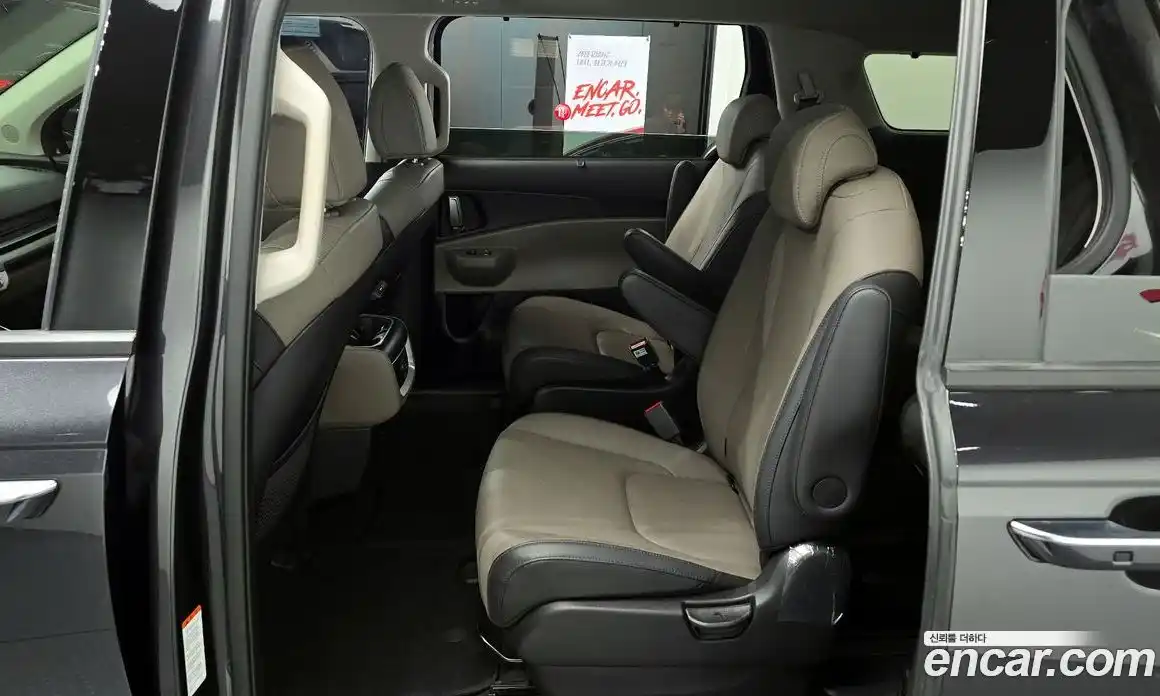 Kia Canival 2024 3.5 Автомат в Москве № 56184, фото 16