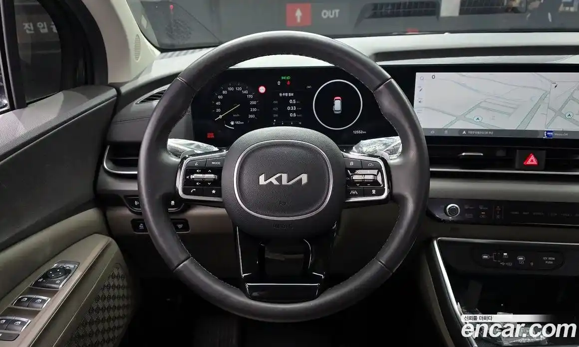 Kia Canival 2024 3.5 Автомат в Москве № 56184, фото 4