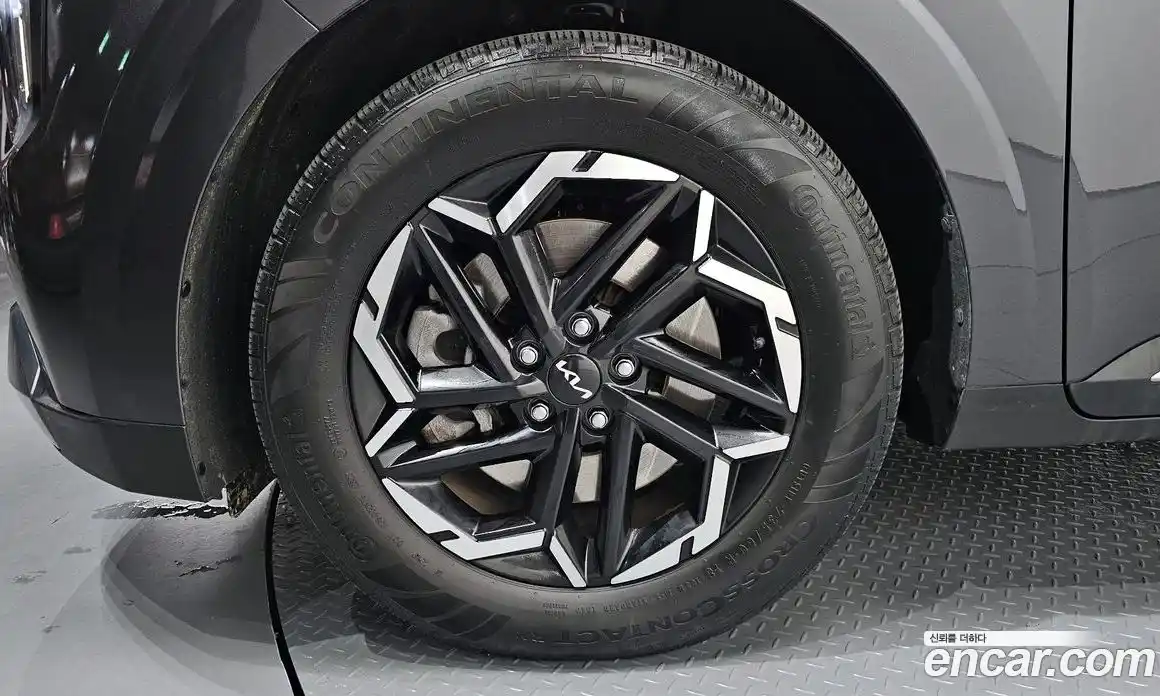 Kia Canival 2024 3.5 Автомат в Москве № 56184, фото 9