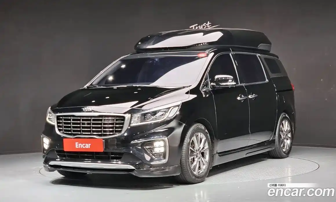 Kia Canival 2019 2.2 Автомат в Москве № 97071, фото 13