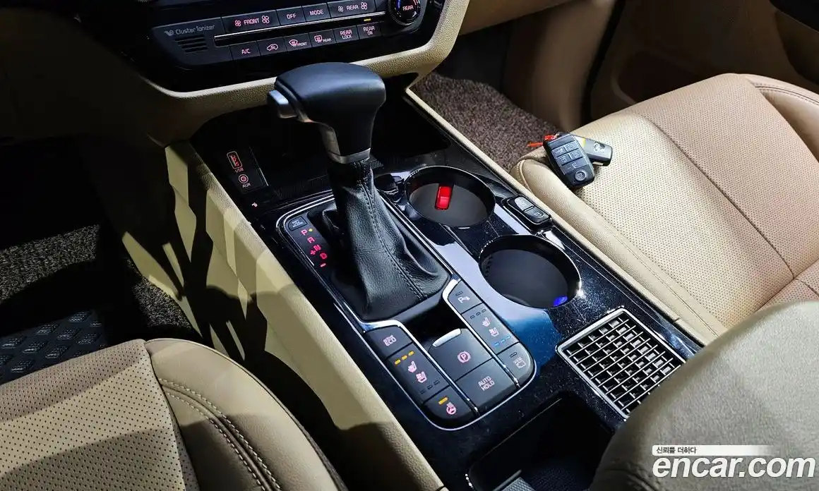 Kia Canival 2019 2.2 Автомат в Москве № 97071, фото 9