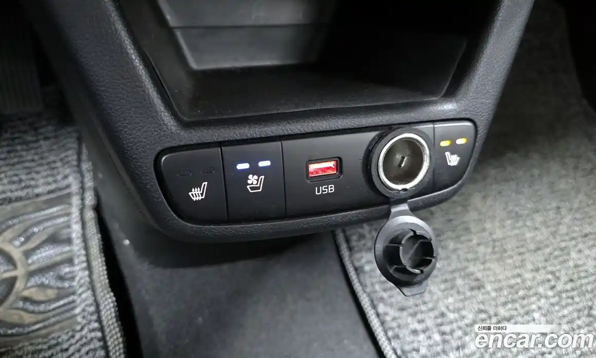 Kia Ray 2024 1.0 Автомат в Москве № 10250, фото 18