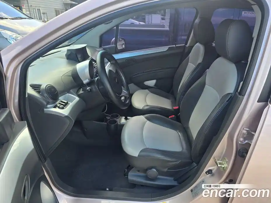 Chevrolet Spark 2012 1.0 Автомат в Москве № 102680, фото 11