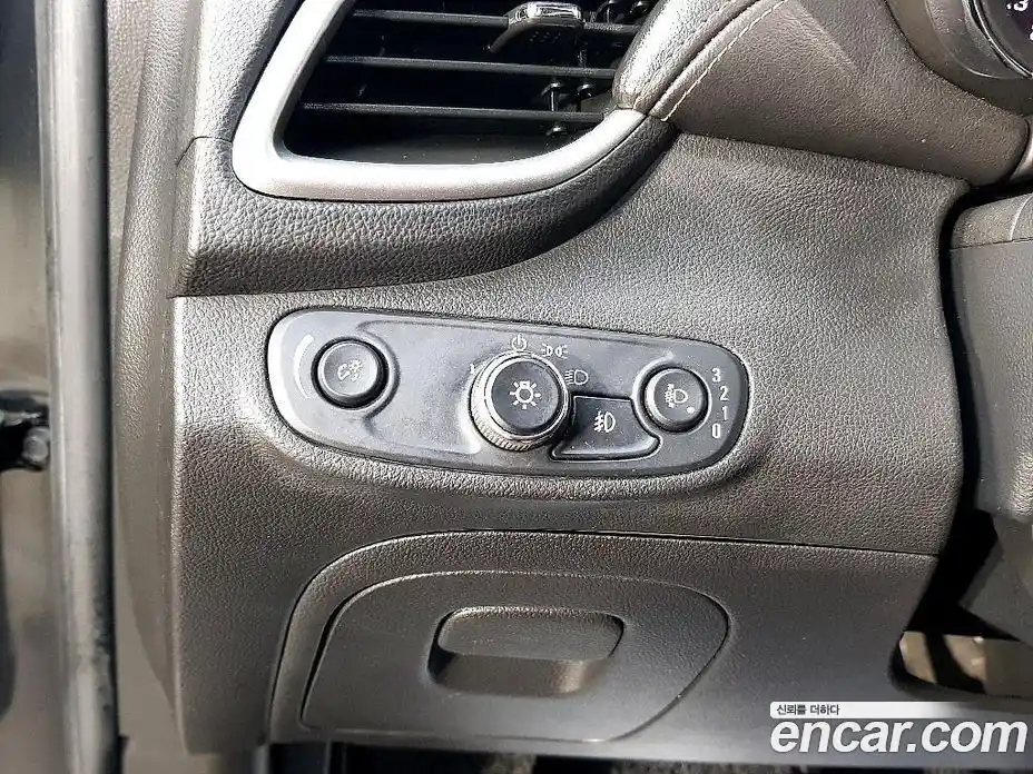 Chevrolet Trax 2018 1.4 Автомат в Москве № 105907, фото 12