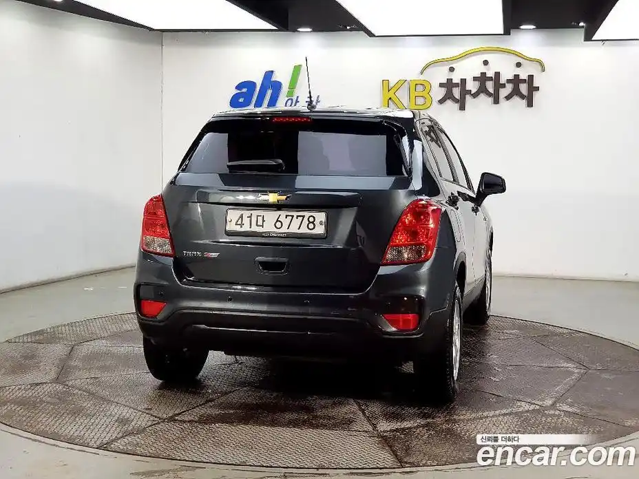 Chevrolet Trax 2018 1.4 Автомат в Москве № 105907, фото 3