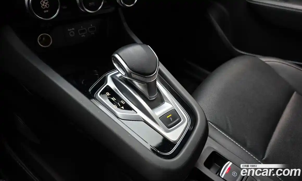 Renault XM3 2023 1.6 Автомат в Москве № 106030, фото 9