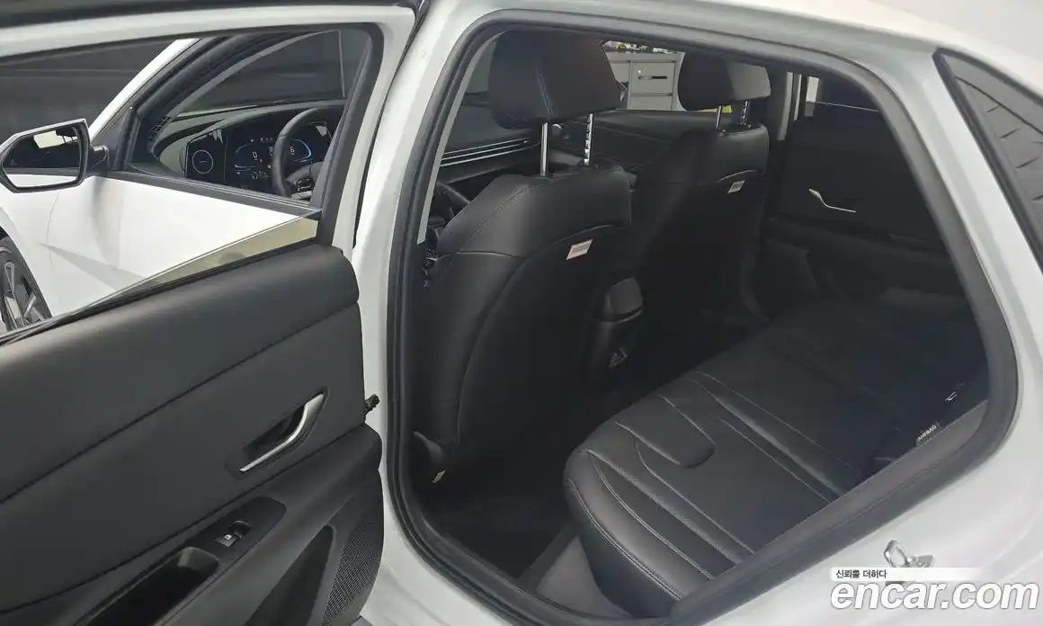 Hyundai Avante 2024 1.6 Автомат в Москве № 110813, фото 8