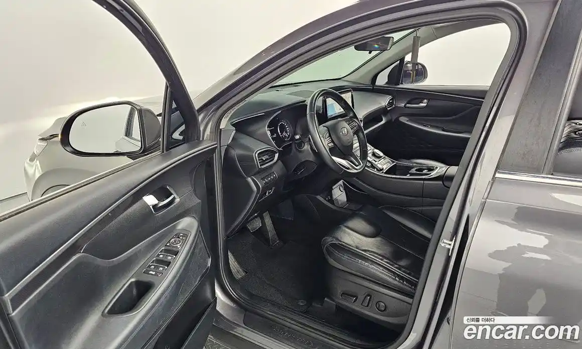 Hyundai Santa Fe 2021 2.2 Автомат в Москве № 112922, фото 12