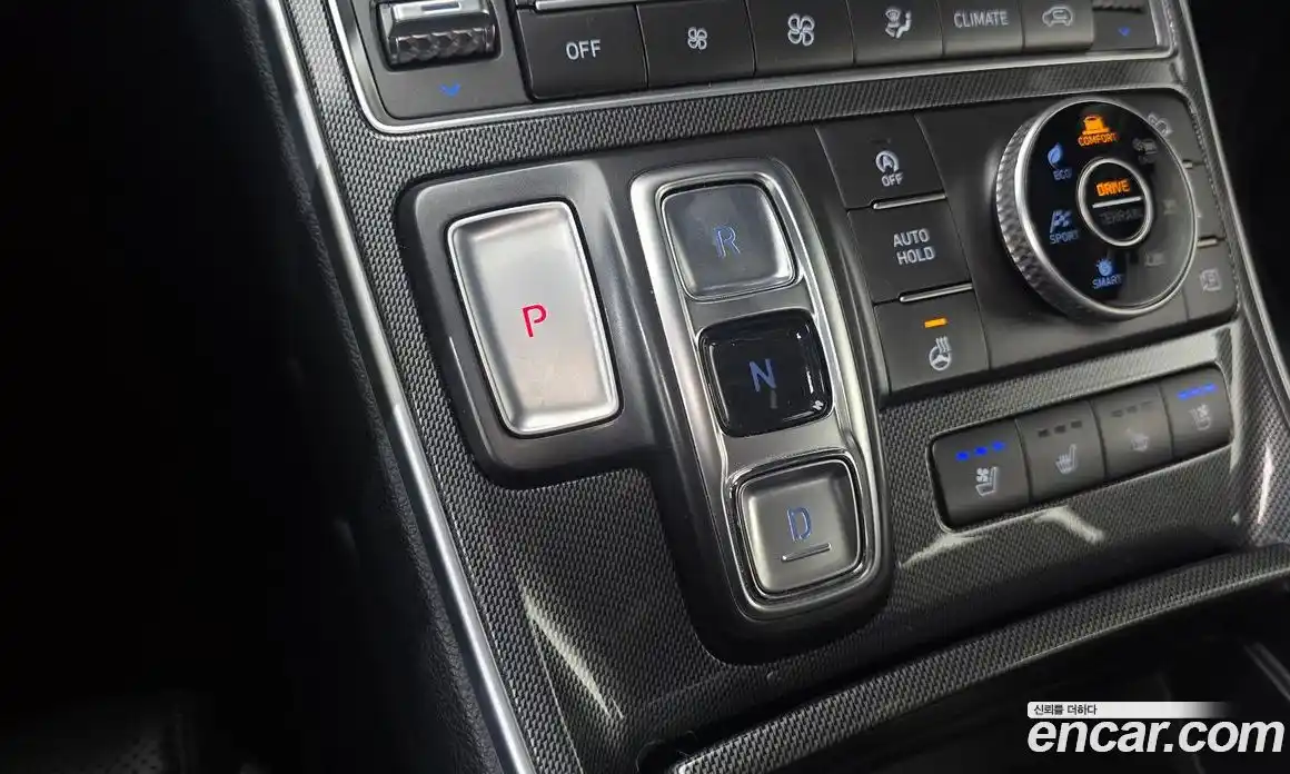 Hyundai Santa Fe 2021 2.2 Автомат в Москве № 113010, фото 16