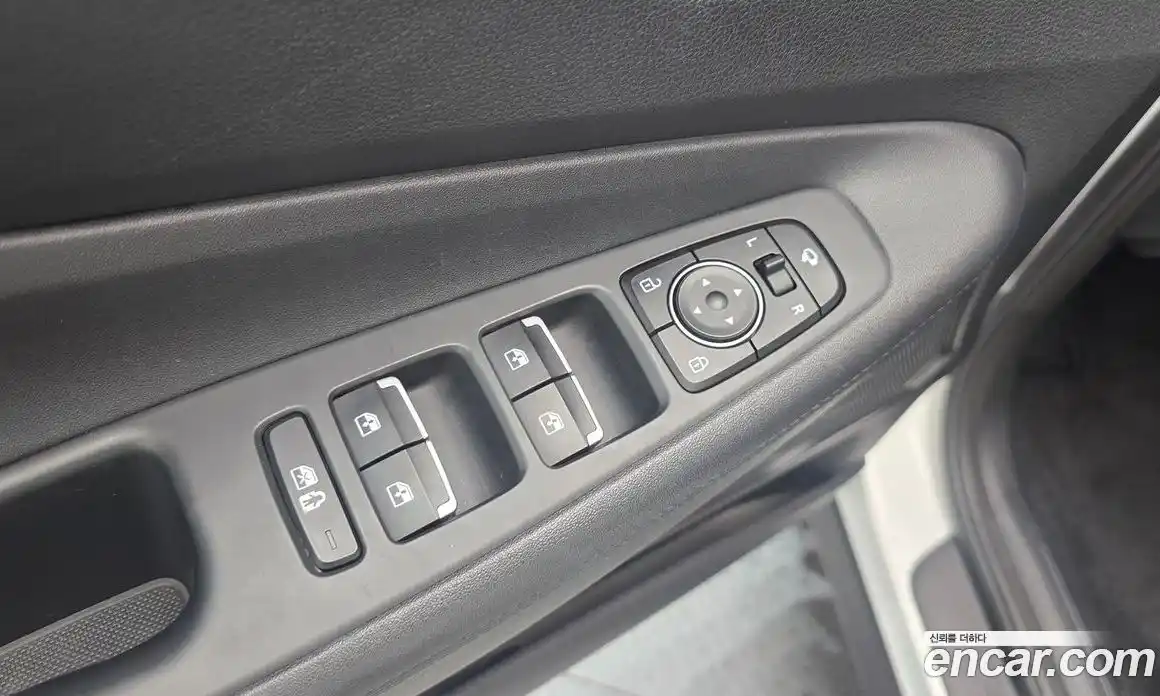 Hyundai Santa Fe 2021 2.2 Автомат в Москве № 113010, фото 20