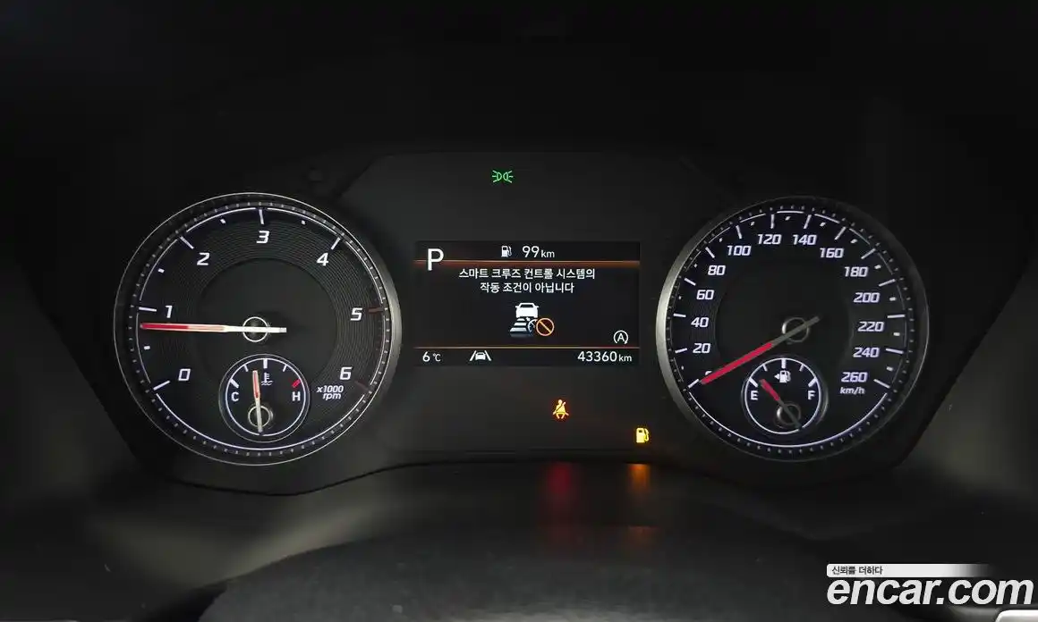 Hyundai Santa Fe 2021 2.2 Автомат в Москве № 113010, фото 4