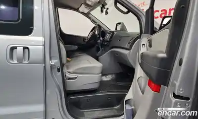 Hyundai Starex 2018 2.5 Автомат в Москве № 113401, миниатюра 8