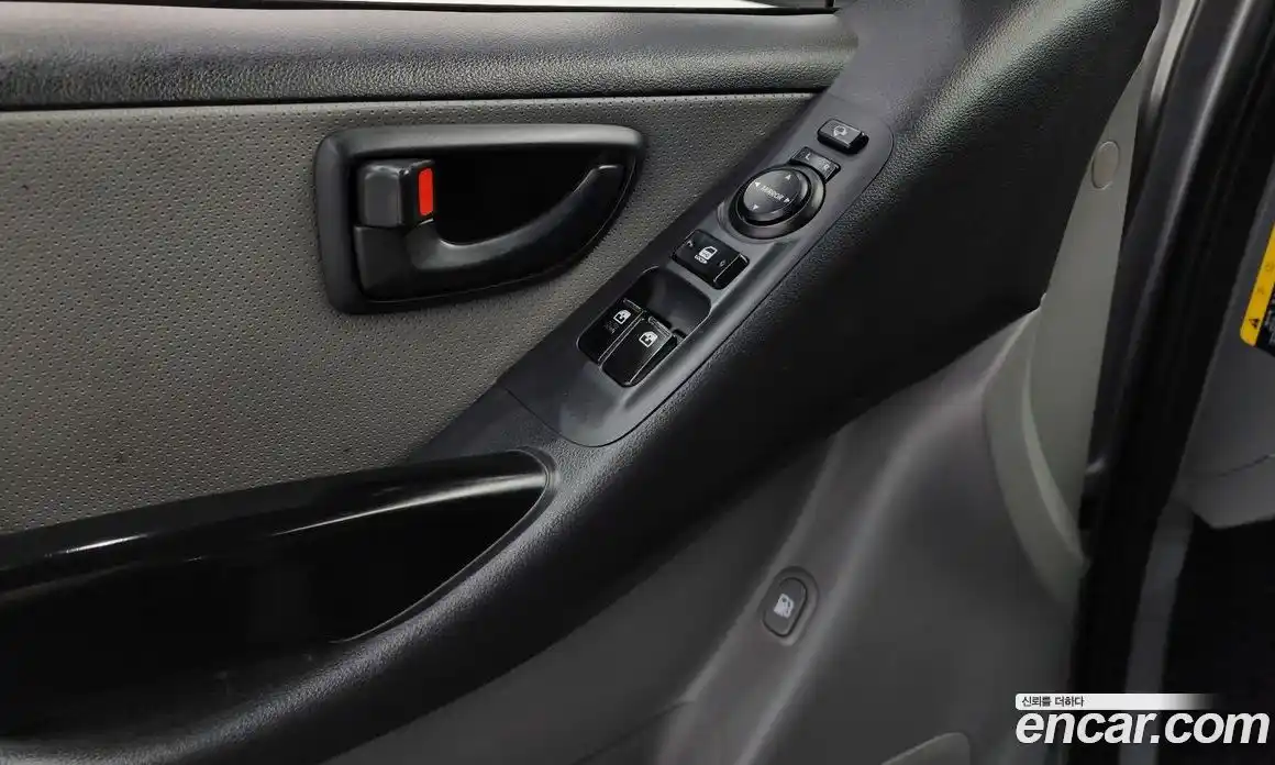 Hyundai Starex 2018 2.5 Автомат в Москве № 113401, фото 10