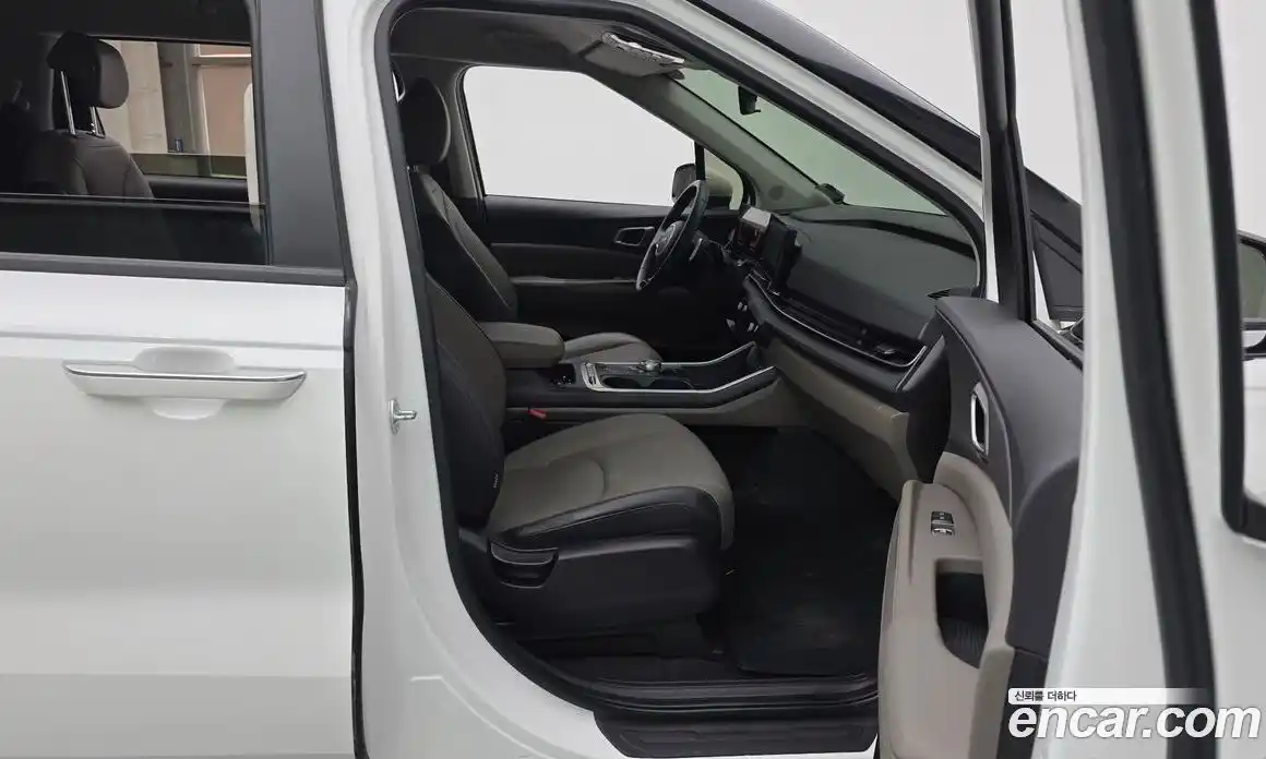 Kia Canival 2024 2.2 Автомат в Москве № 122070, фото 7