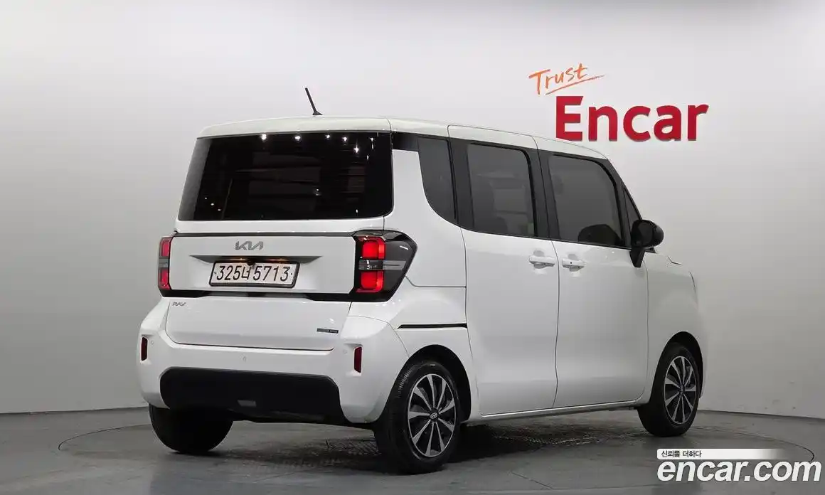 Kia Ray 2024 1.0 Автомат в Москве № 123930, фото 4