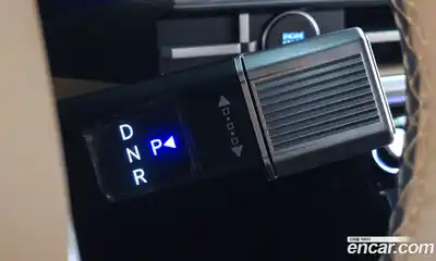 Hyundai Santa Fe 2024 2.5 Автомат в Москве № 124597, миниатюра 9