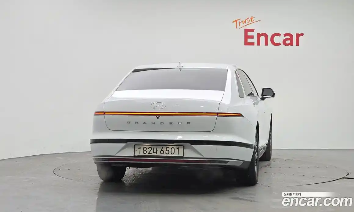 Hyundai Grandeur 2025 1.6 Автомат в Москве № 125291, фото 9