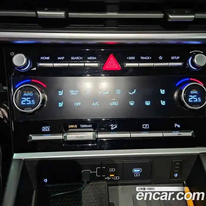 Hyundai Santa Fe 2025 1.6 Автомат в Москве № 125704, фото 20