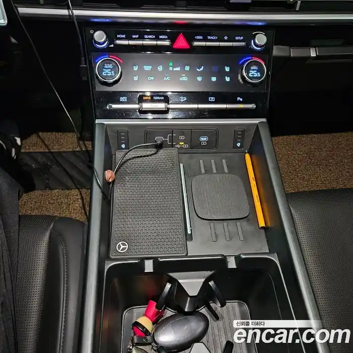 Hyundai Santa Fe 2025 1.6 Автомат в Москве № 125704, фото 6