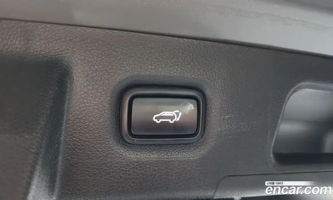 Hyundai Santa Fe 2023 2.5 Автомат в Москве № 126095, фото 3