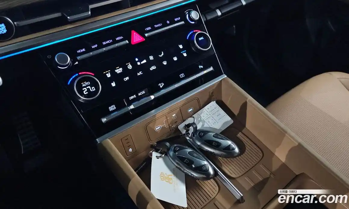 Hyundai Santa Fe 2025 1.6 Автомат в Москве № 126181, фото 8