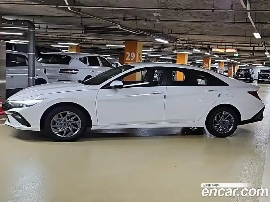 Hyundai Avante 2026 1.6 Автомат в Москве № 129399, фото 13