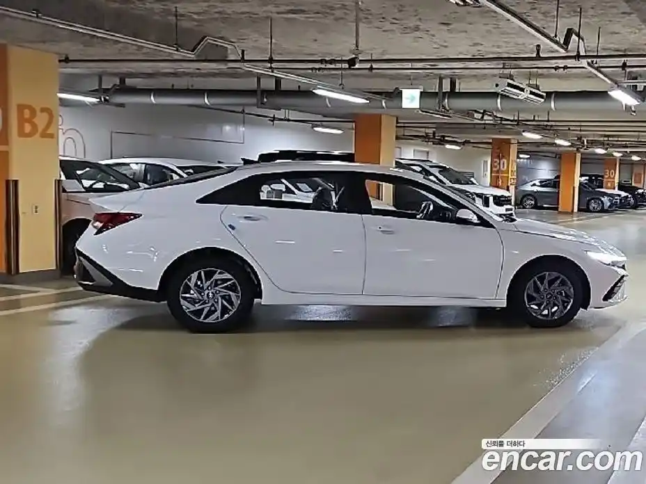 Hyundai Avante 2026 1.6 Автомат в Москве № 129399, фото 14