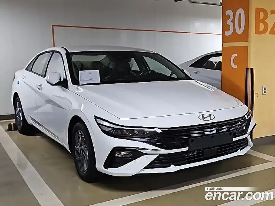 Hyundai Avante 2026 1.6 Автомат в Москве № 129399, фото 5