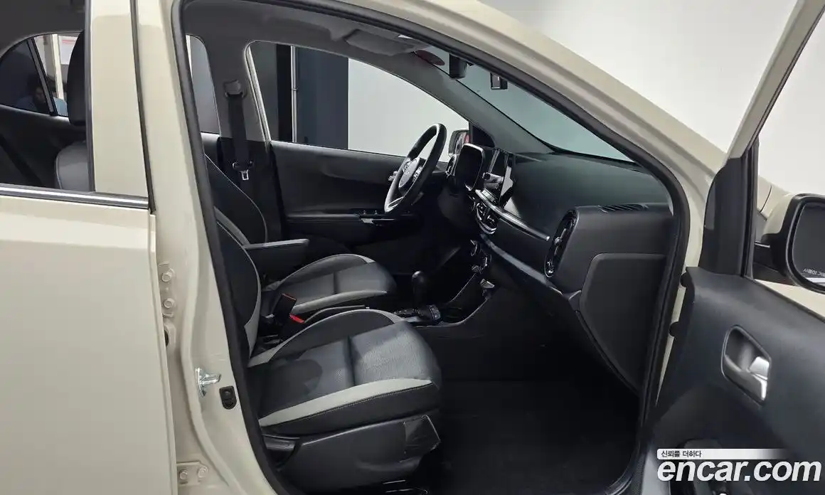 Kia Morning 2024 1.0 Автомат в Москве № 130105, фото 11