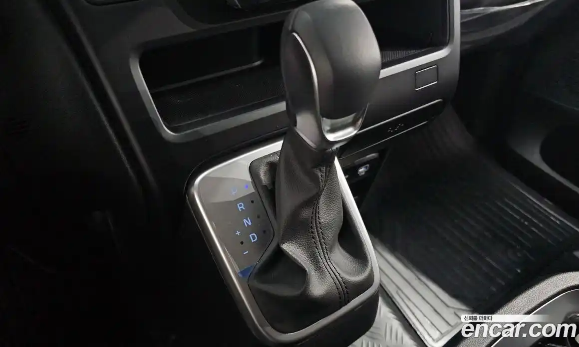 Hyundai Staria 2025 3.5 Автомат в Москве № 130110, фото 11