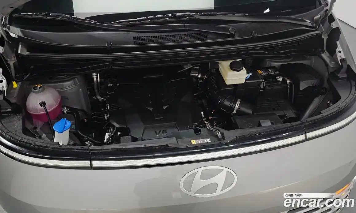 Hyundai Staria 2025 3.5 Автомат в Москве № 130110, фото 3