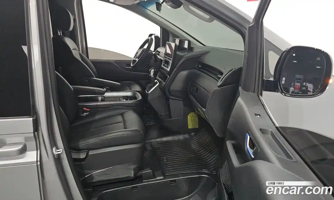 Hyundai Staria 2025 3.5 Автомат в Москве № 130110, фото 5