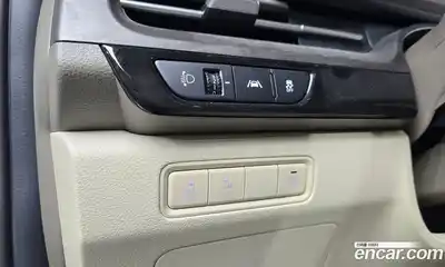 Kia Canival 2023 3.5 Автомат в Москве № 132893, миниатюра 6