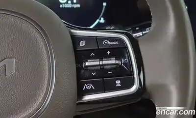 Kia Canival 2023 3.5 Автомат в Москве № 132893, миниатюра 7