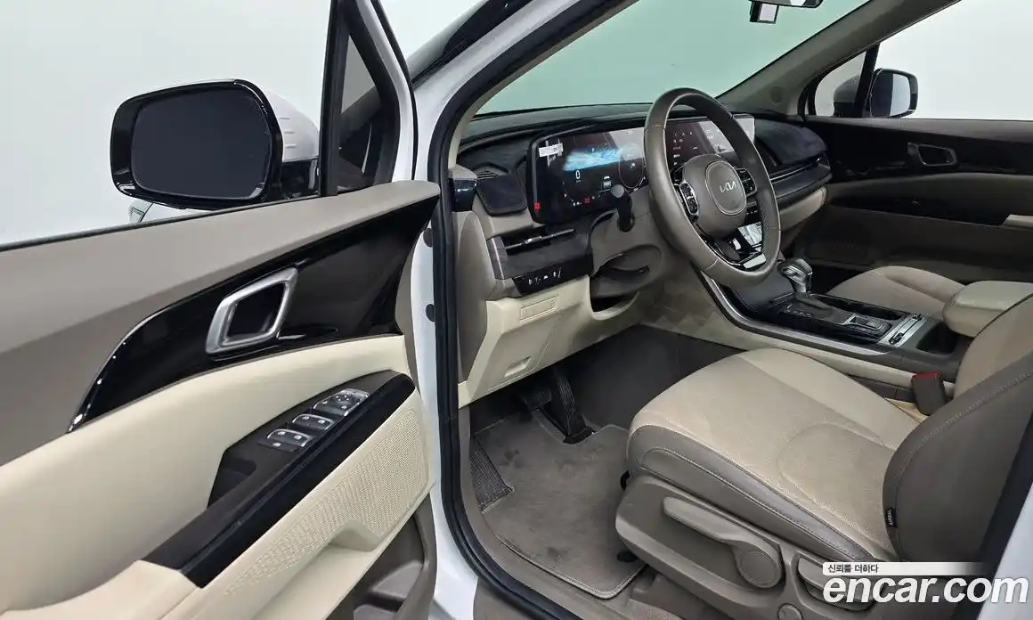 Kia Canival 2023 3.5 Автомат в Москве № 132893, фото 8