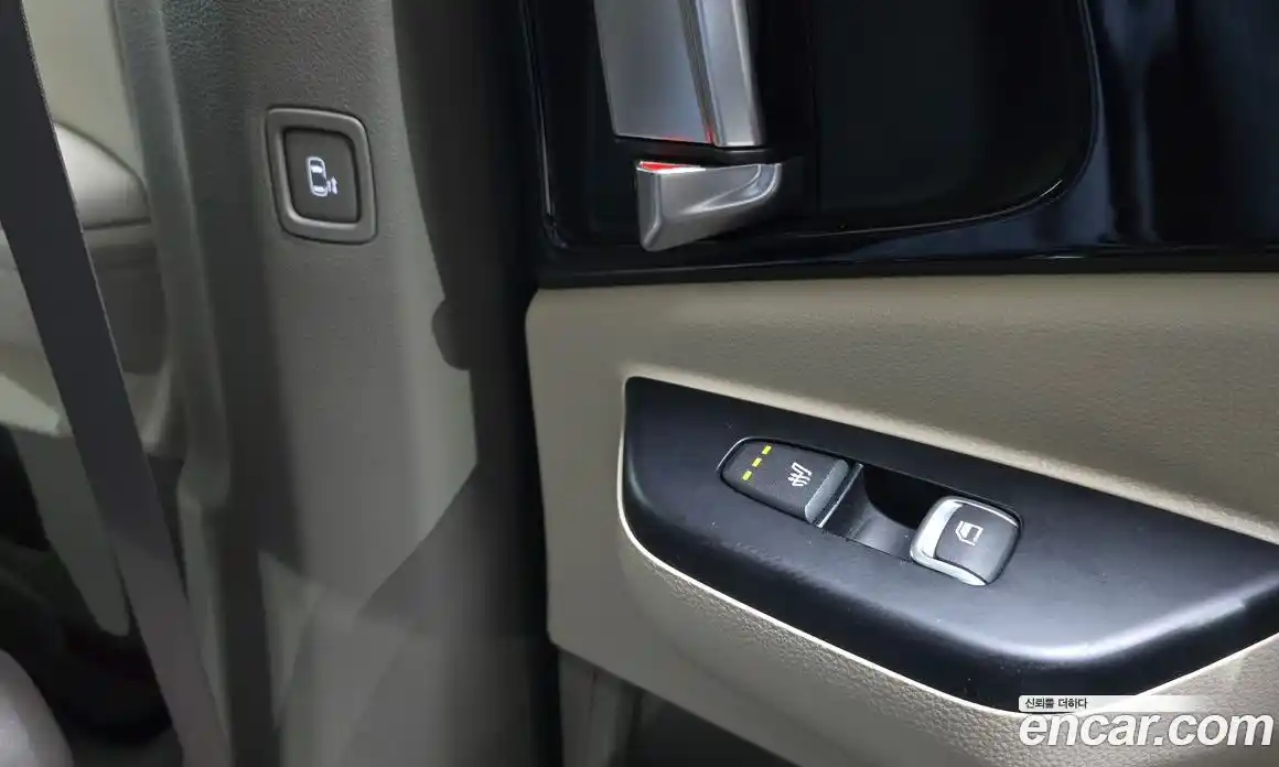 Kia Canival 2023 3.5 Автомат в Москве № 132893, фото 9