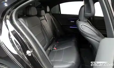 Mercedes-Benz C-Class 2023 2.0 Автомат в Москве № 137869, миниатюра 2