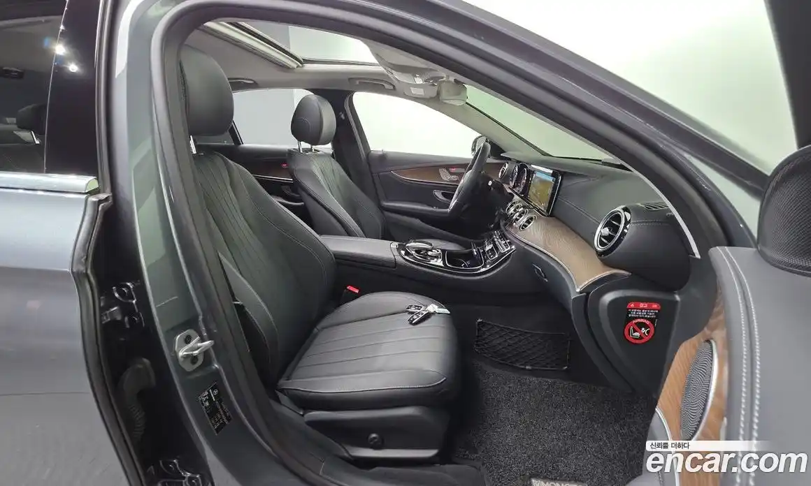 Mercedes-Benz E-Class 2019 1.9 Автомат в Москве № 143333, фото 20