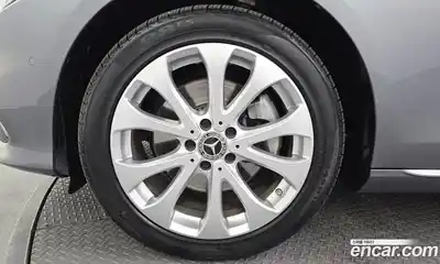 Mercedes-Benz E-Class 2019 1.9 Автомат в Москве № 143333, миниатюра 2